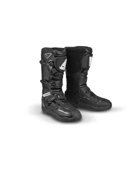 BOTAS UFO GARGOR NEGRAS 2024